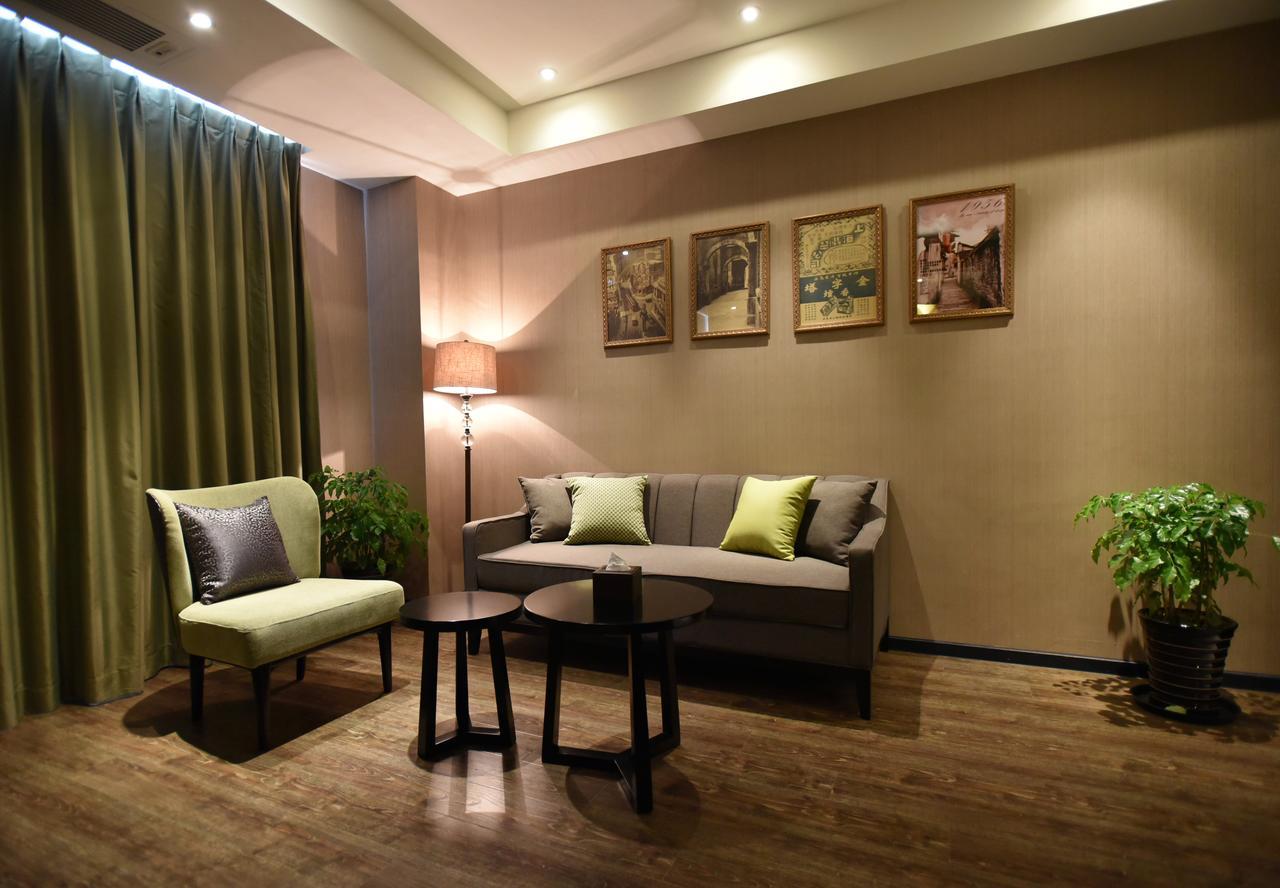 Hotel Shanghai-deco Hotel-free Shuttle Bus To Pudong Airport And Disneyland 4*
