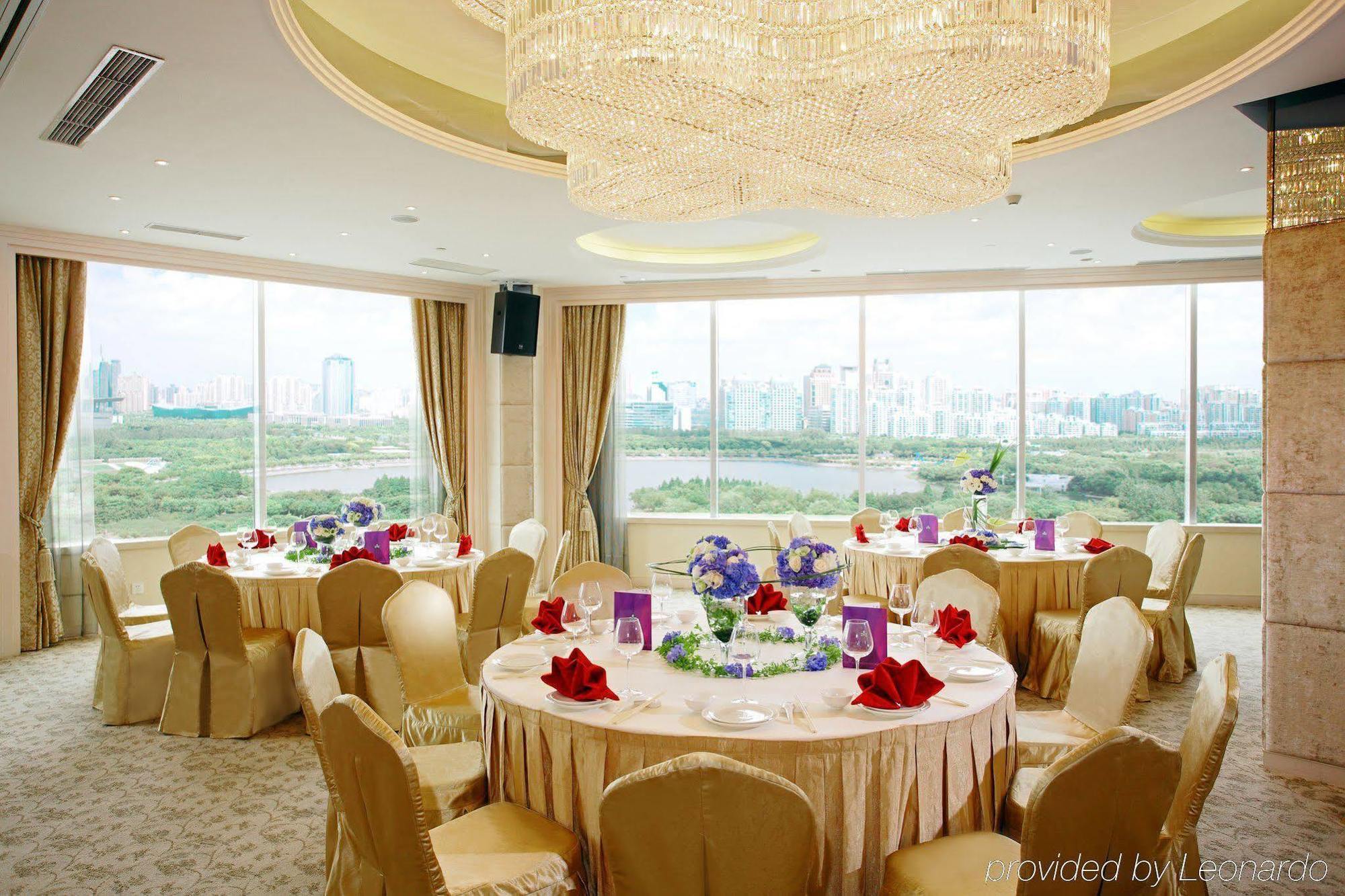 Dorsett Hotel 4*