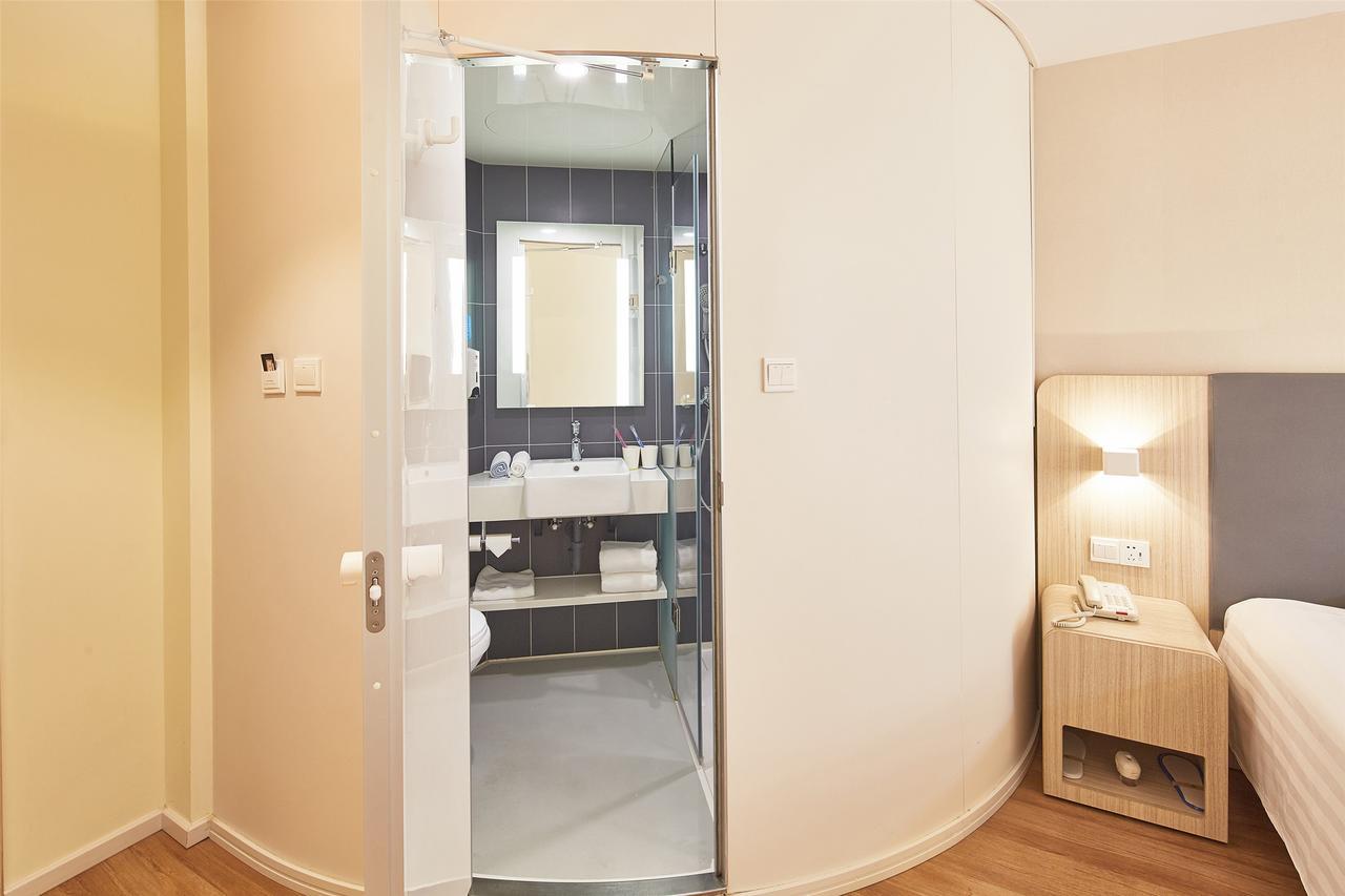 Hotel Hanting Baogang Yueluo Freeway Shanghai