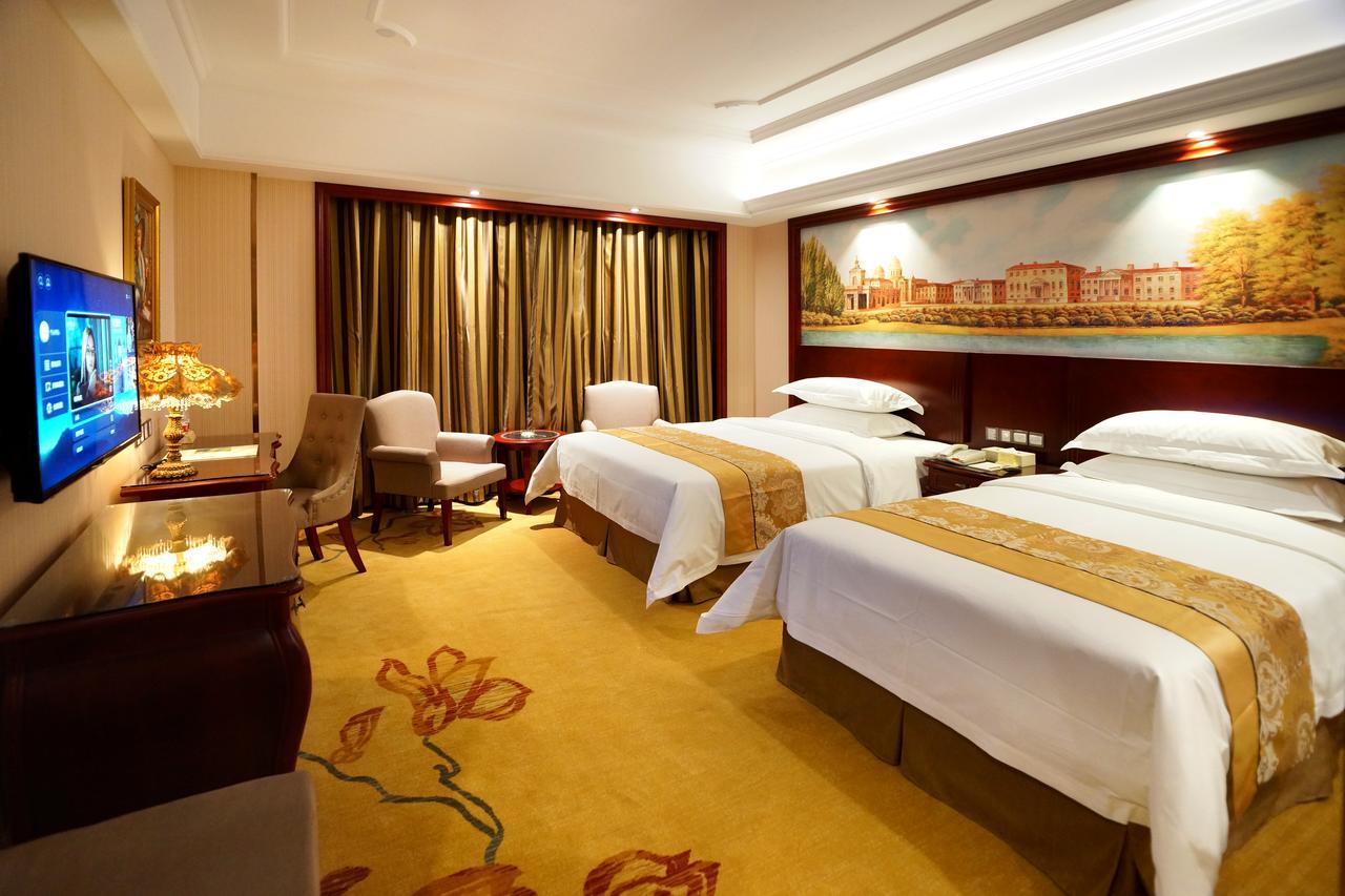 Viana International Hotel: Airport And Free Trade Zone With Shuttle Service