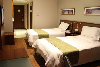 Hotel Yitel Airport