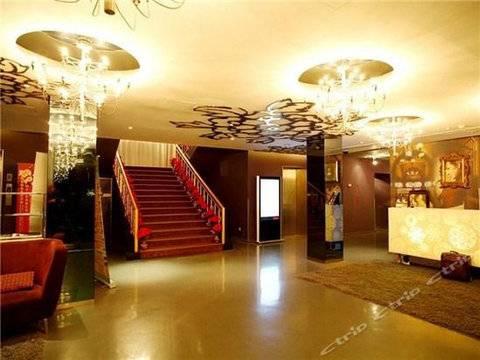 Fx At Expo Exhibition Hall Hotel