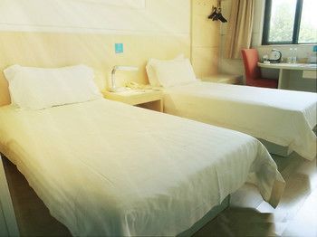 Jingjiang South Pudong Road Tangqiao 3*