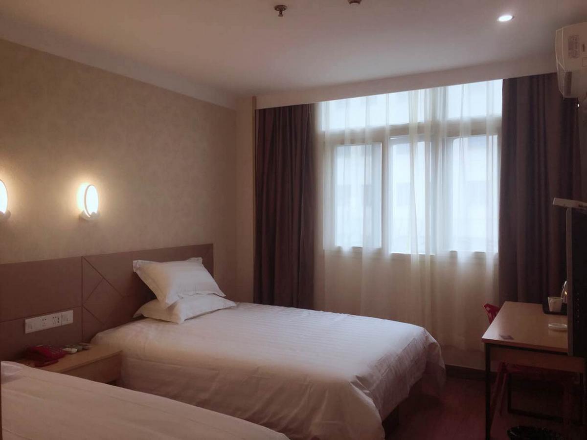 Elan Hotel