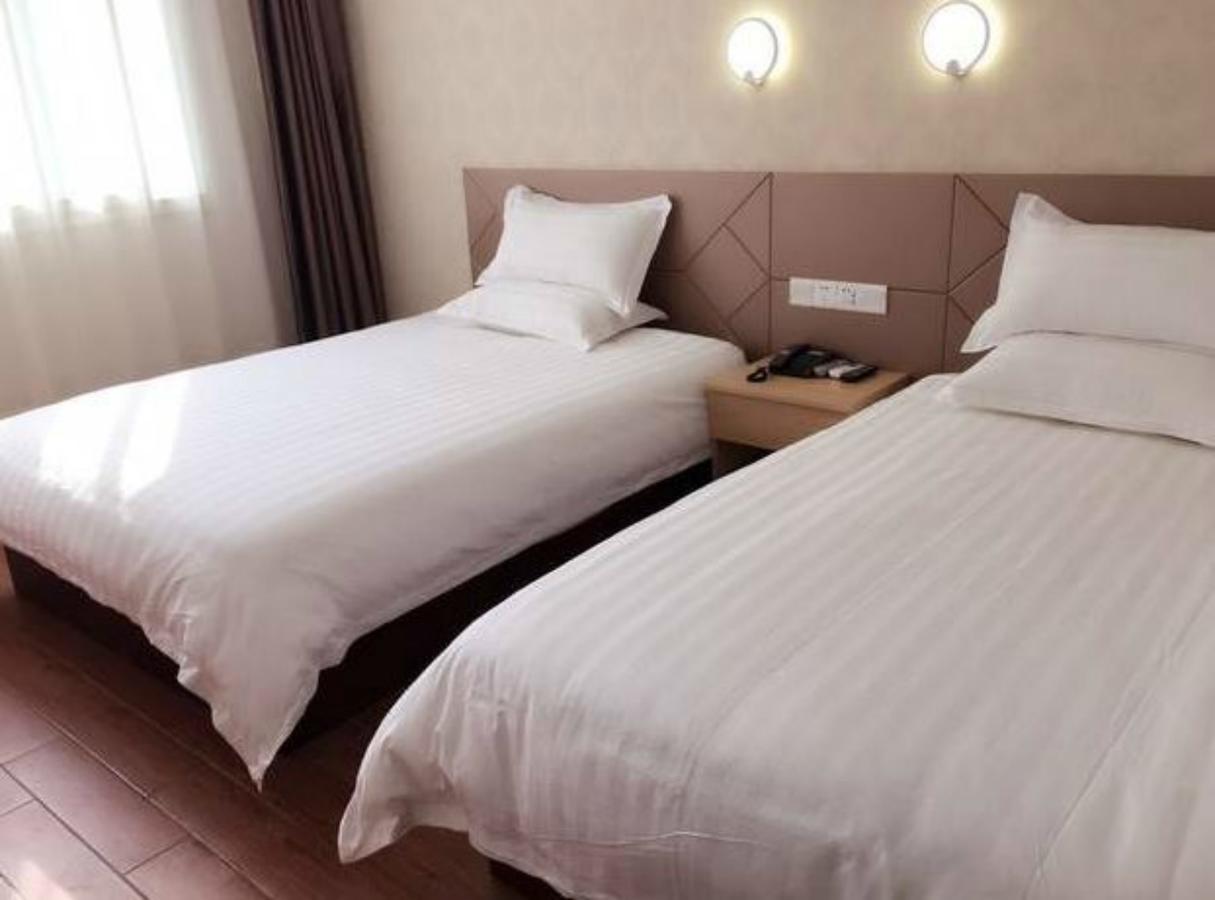 Elan Hotel