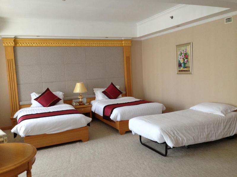 Riverview Hotel 4*