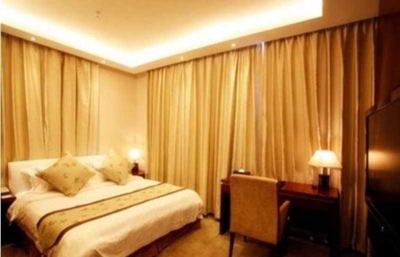 Hotel Holland 3*