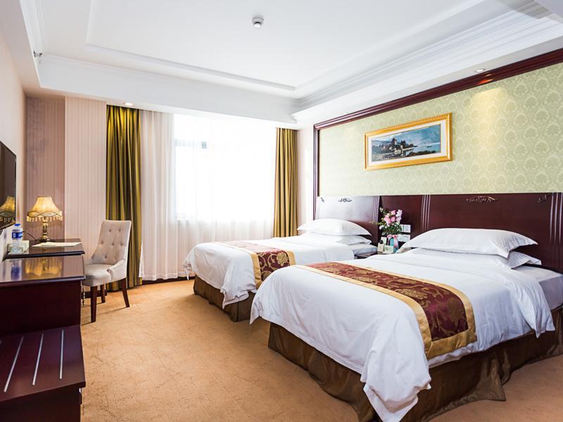Hotel Vienna Pudong Jinqiao Park 3*