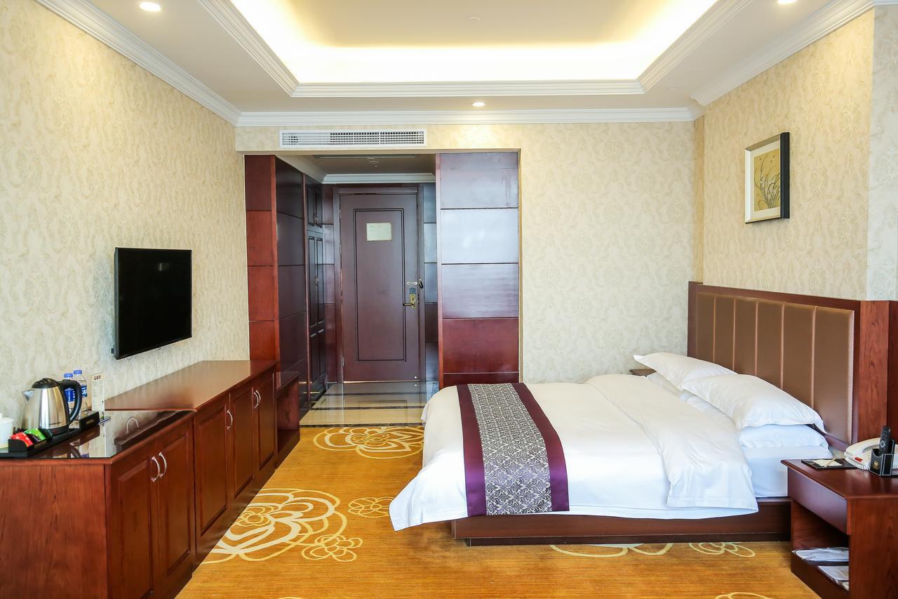 Xin Jue Jiayi Airport And International * Shanghai