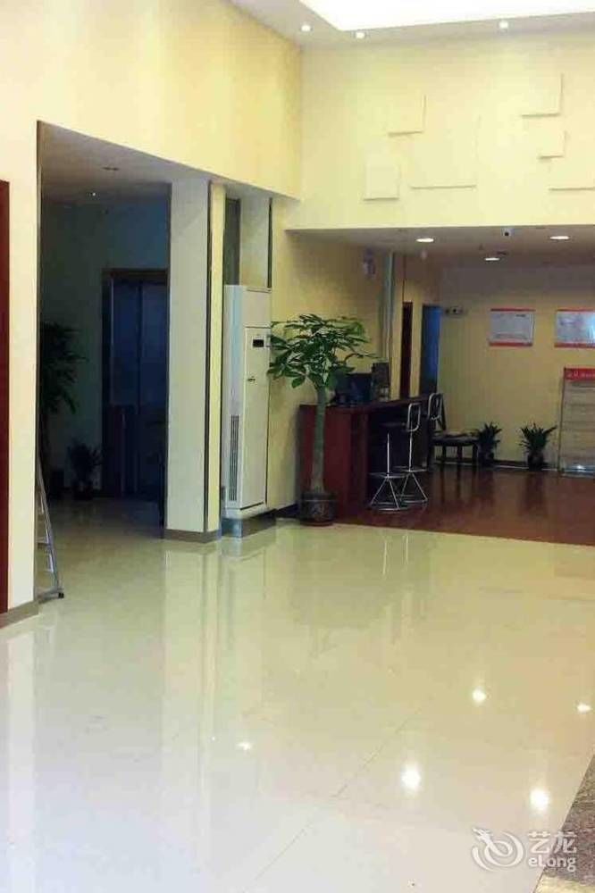 Hotel Hanting Express Lujiazui Minsheng Road 3*