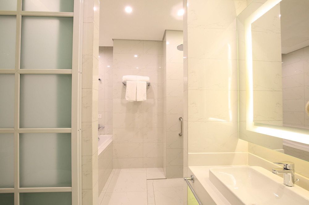 Hotel Crown Crystal 4*