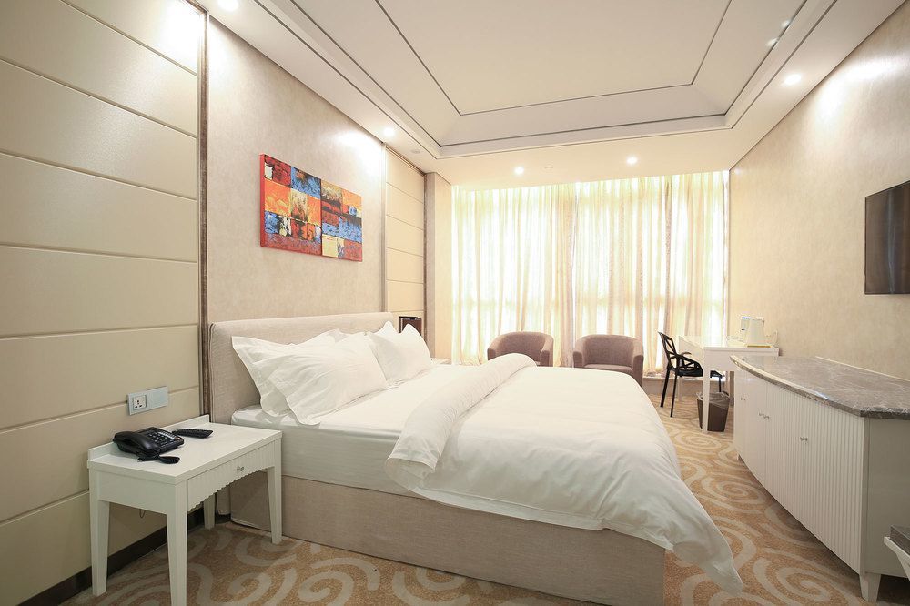 Crown Crystal 4* Shanghai