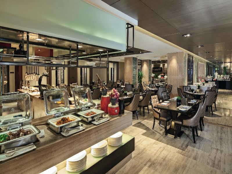 Hotel Grand Mercure Central *