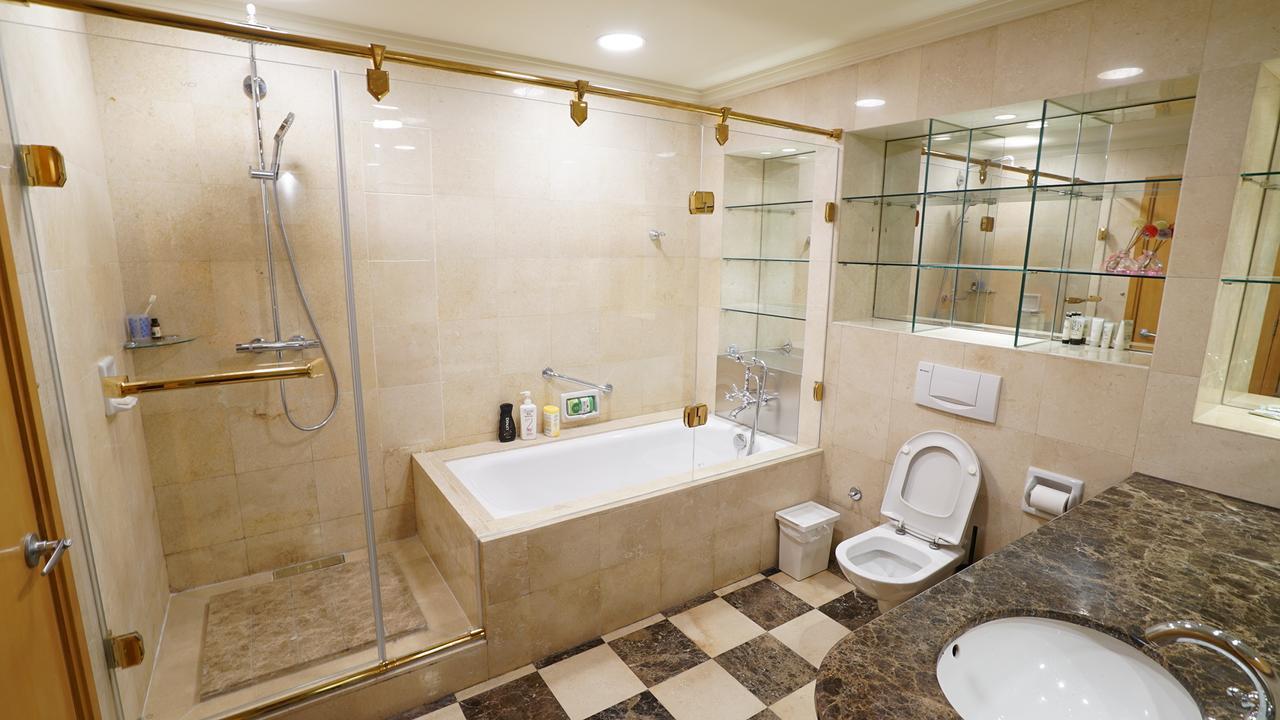 Ruiyuan Apartment *