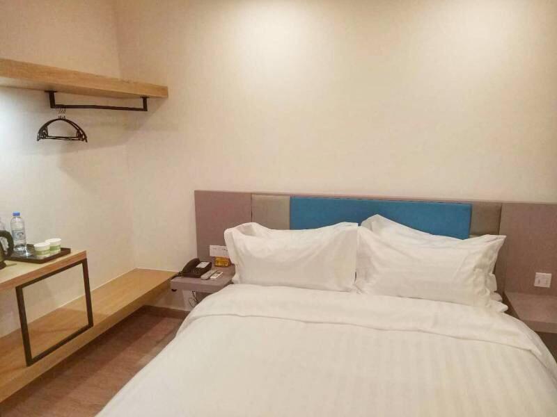 168 Changping Road Branch Hotel