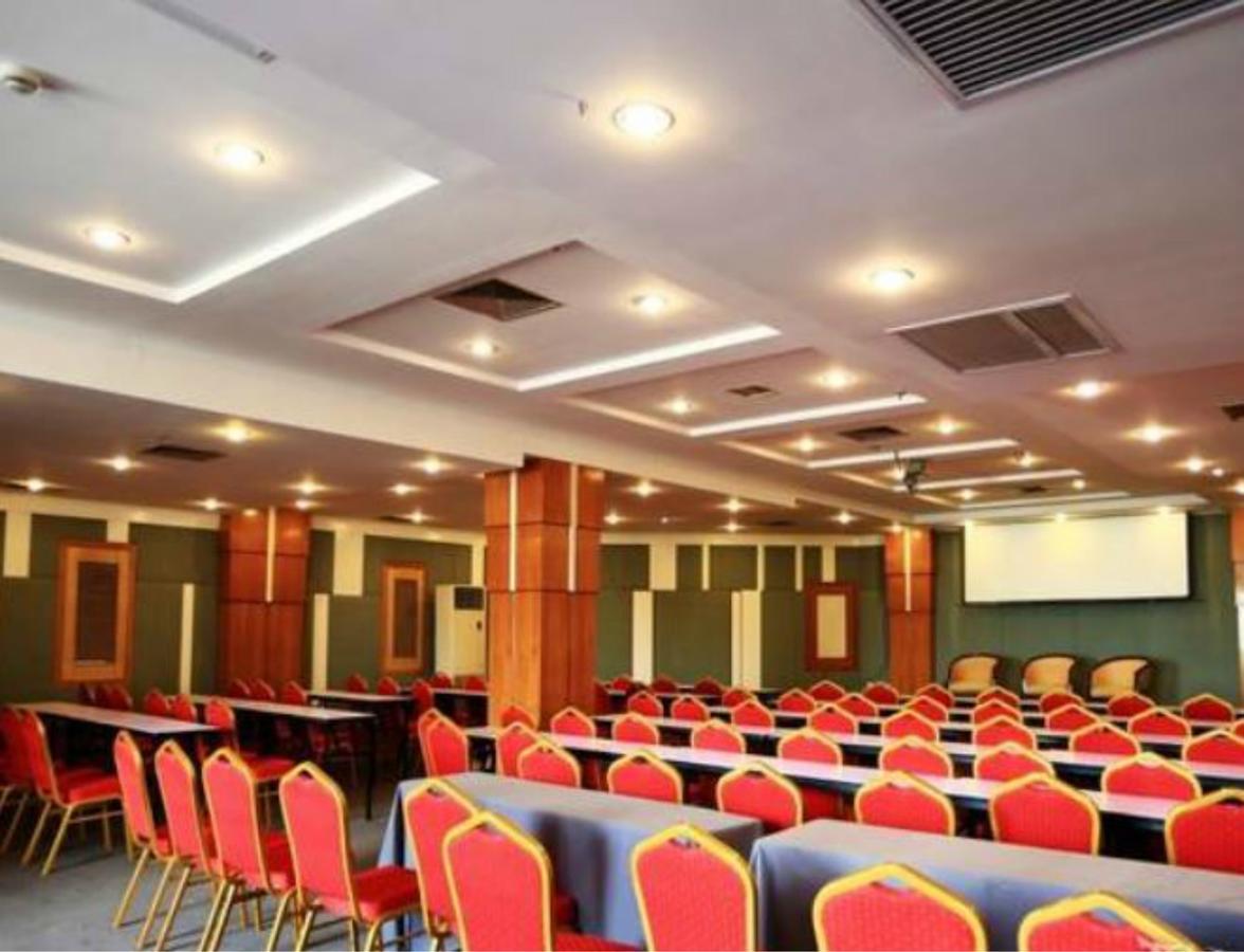Ramada Encore Hotel 4*