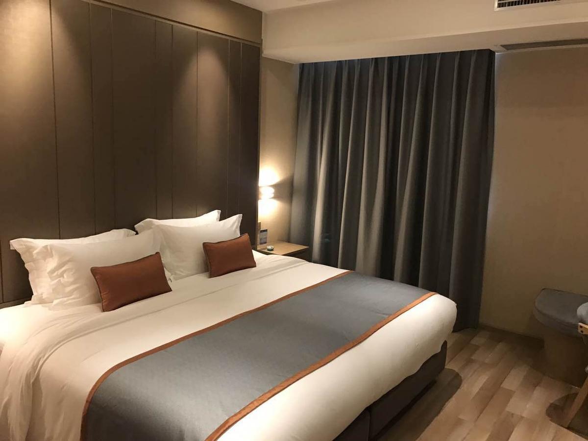 Shanghai-deco Hotel-free Shuttle Bus To Pudong Airport And Disneyland Hotel