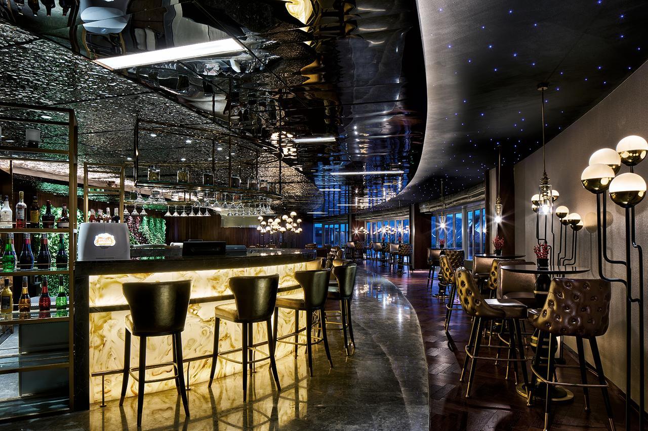Primus Hongqiao Hotel 5*