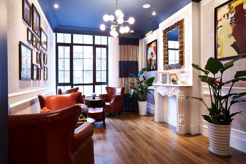 Jinchen Hotel 3*
