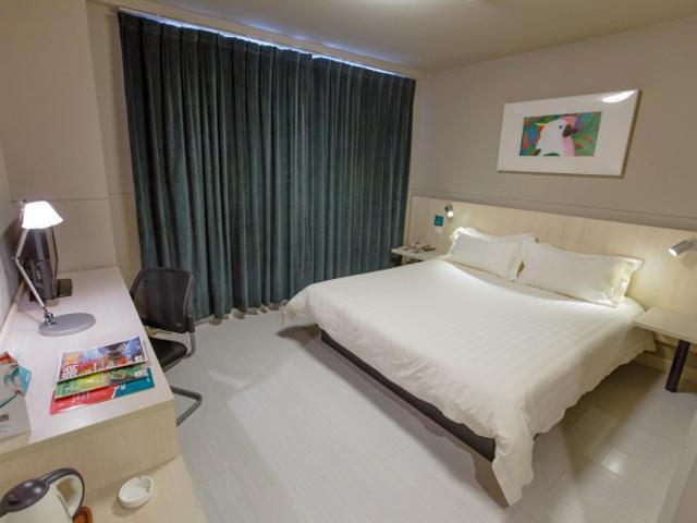 Jinjiang Changzhong Road 3*