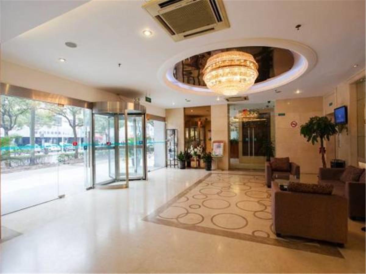 Jingjiang Baoyang Pier Hotel 3*