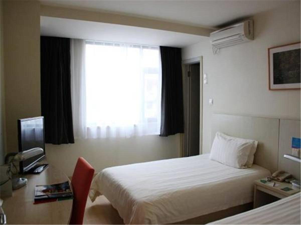 Hotel Jingjiang Baoyang Pier