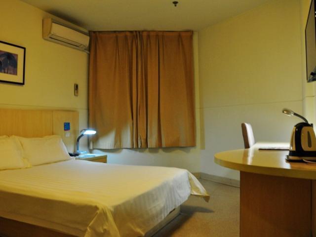 Jingjiang New Expo Centre 3*