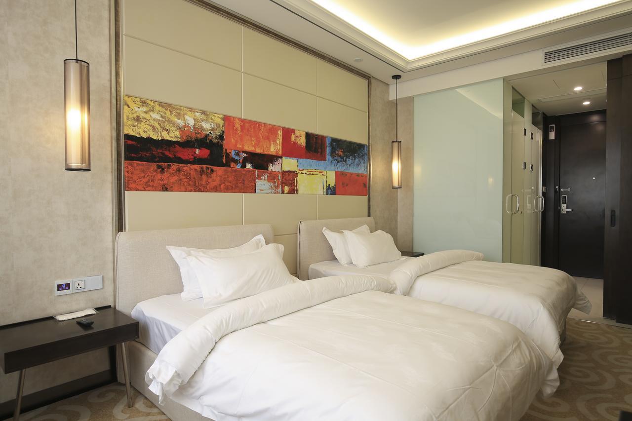 Crown Crystal Shanghai