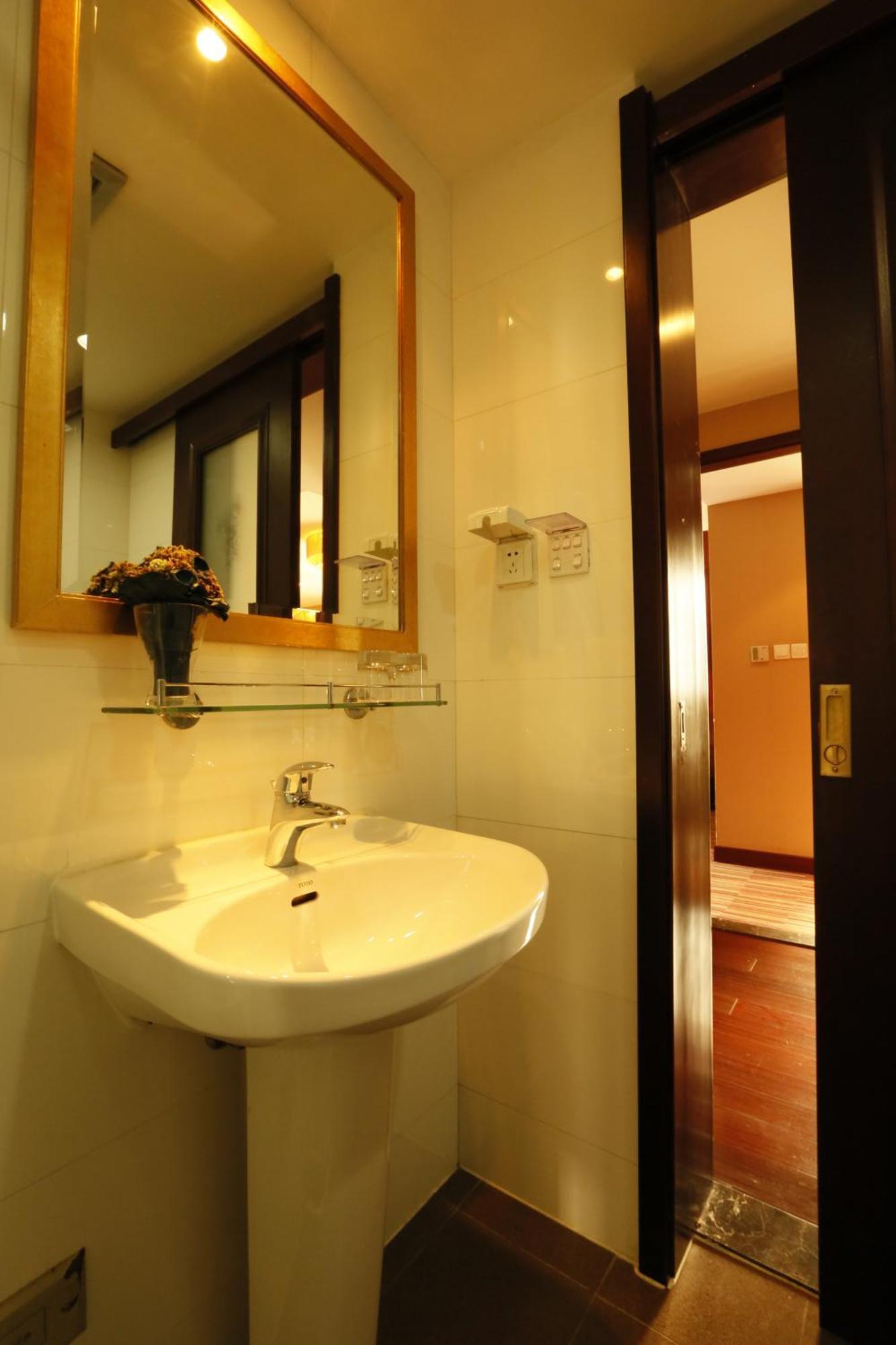 Hotel Rayfont Downtown Shanghai