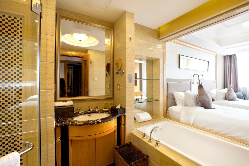 Friend Hotel
