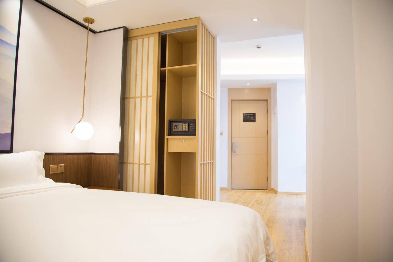 Berkesy Jinqiao Hotel Shanghai