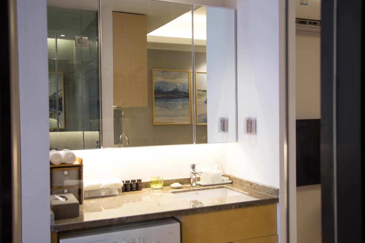 Berkesy Jinqiao Hotel 4*