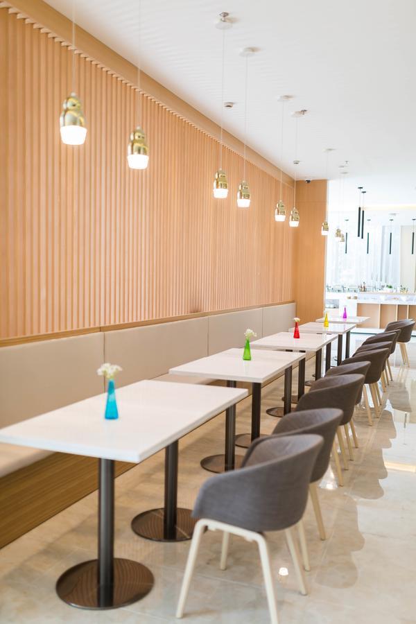 Berkesy Pujiang Hotel 4*