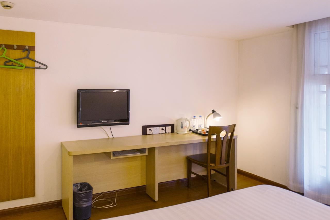 Hotel Pudong Lianyang New International Expo Centre