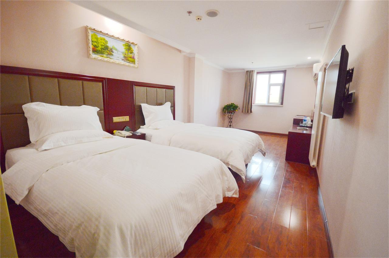 Greentree Baoshan 128 Memorial Road Tonghe Road Shell Hotel 3*