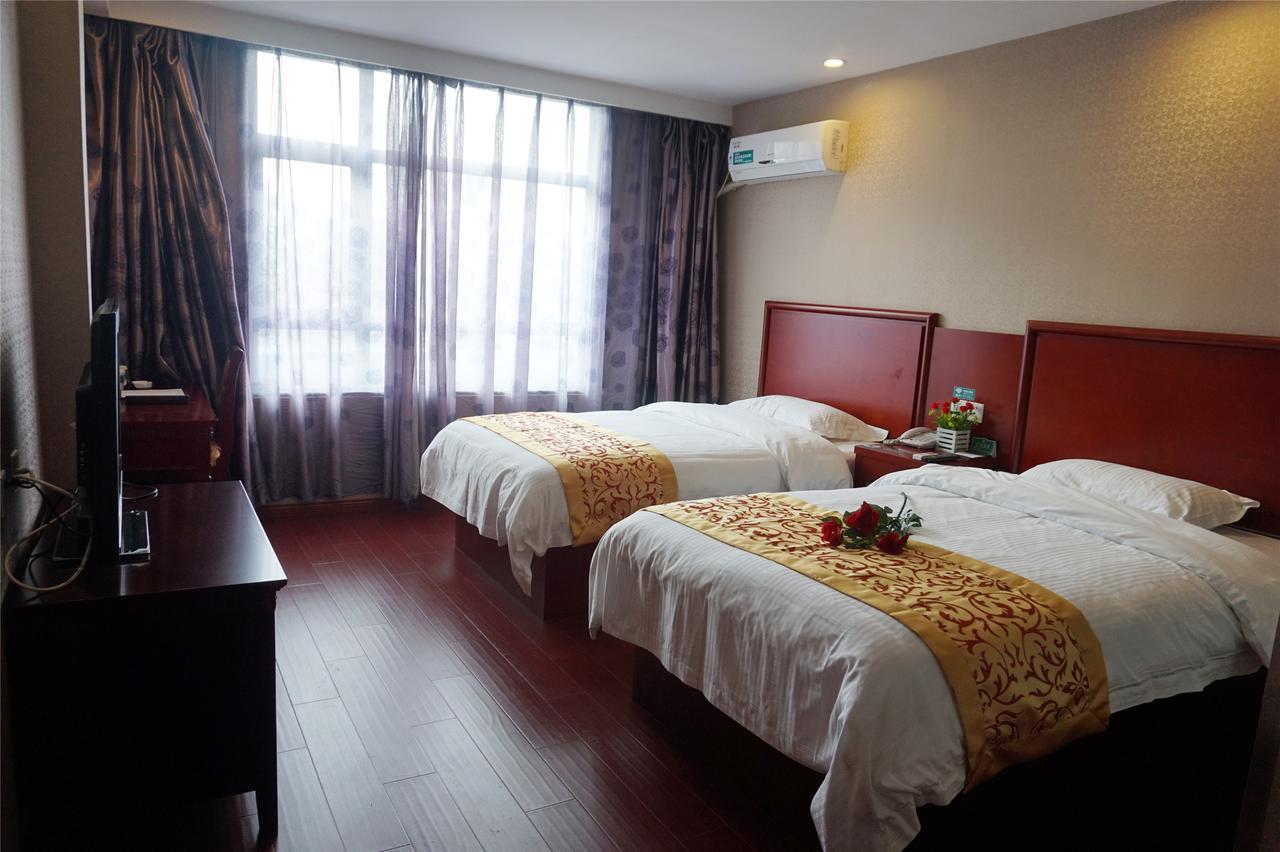 Greentree Baoshan 128 Memorial Road Tonghe Road Shell