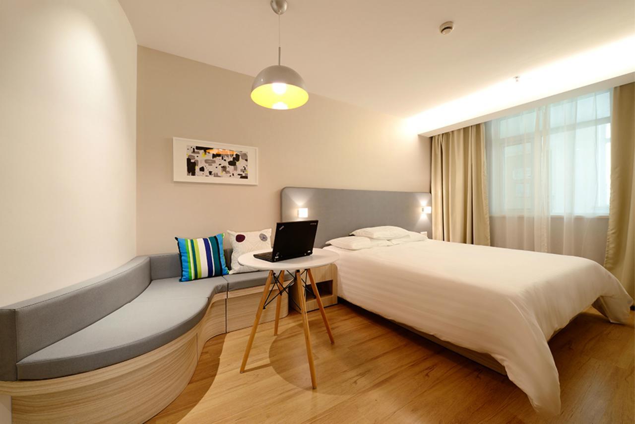 Hanting Express Jiazhan Road Otel