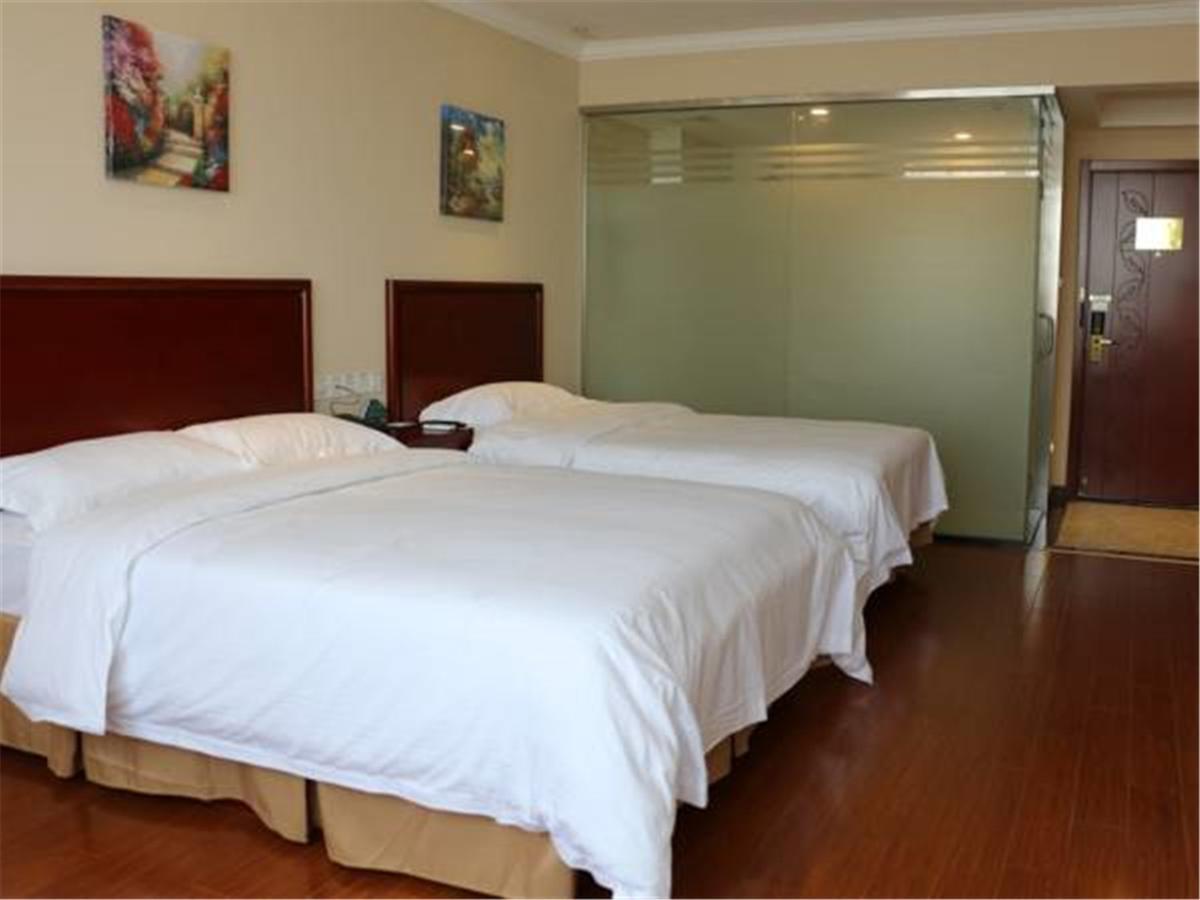 Greentree Chedun Film Park Songmin Road Express 3* Shanghai