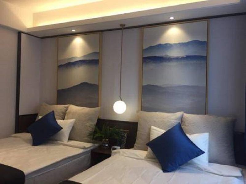 Hotel Berkesy Jinqiao 4*