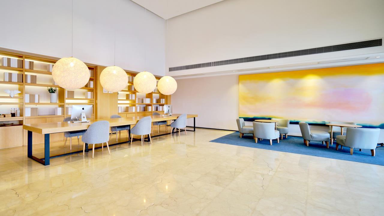 Ji Hongqiao Airport Huqingping Highway 4* Shanghai