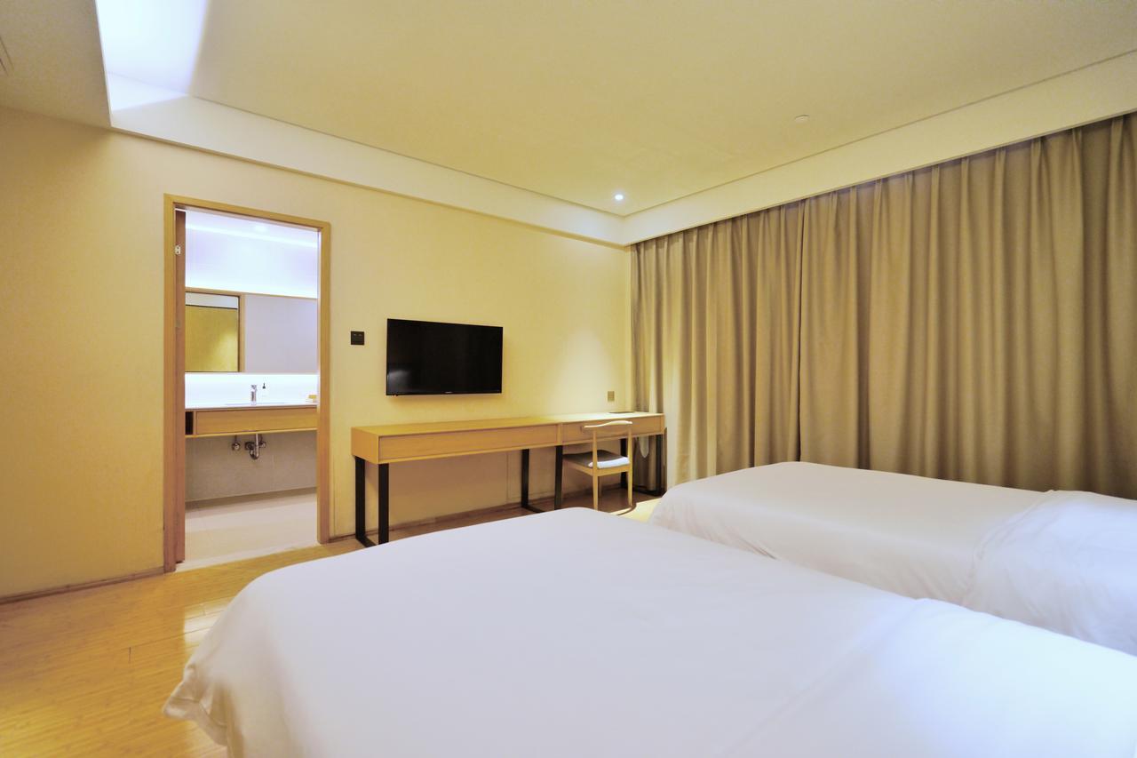 Ji Hongqiao Airport Huqingping Highway Hotel Shanghai