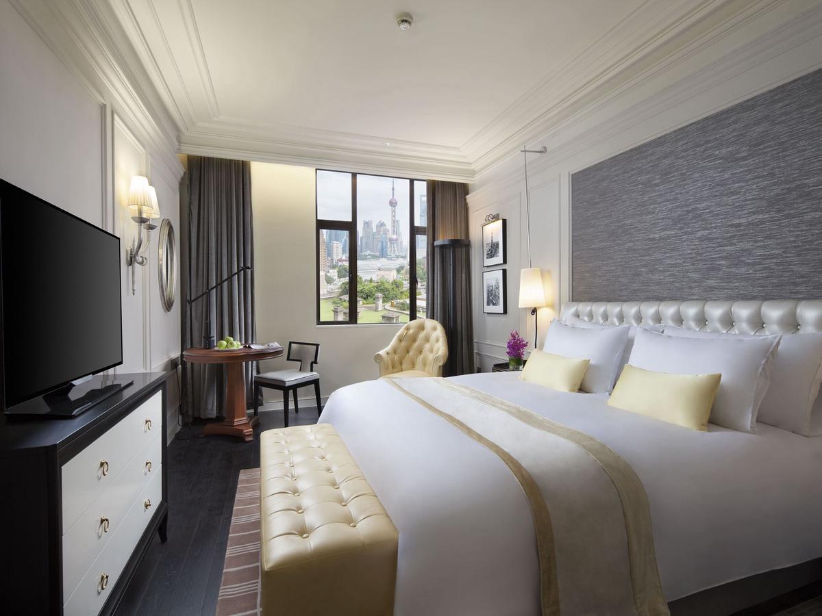 Golden Tulip New The Bund Hotel 4*