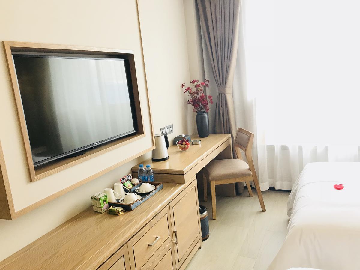 Hotel Mehood Jinqiao Branch 4*
