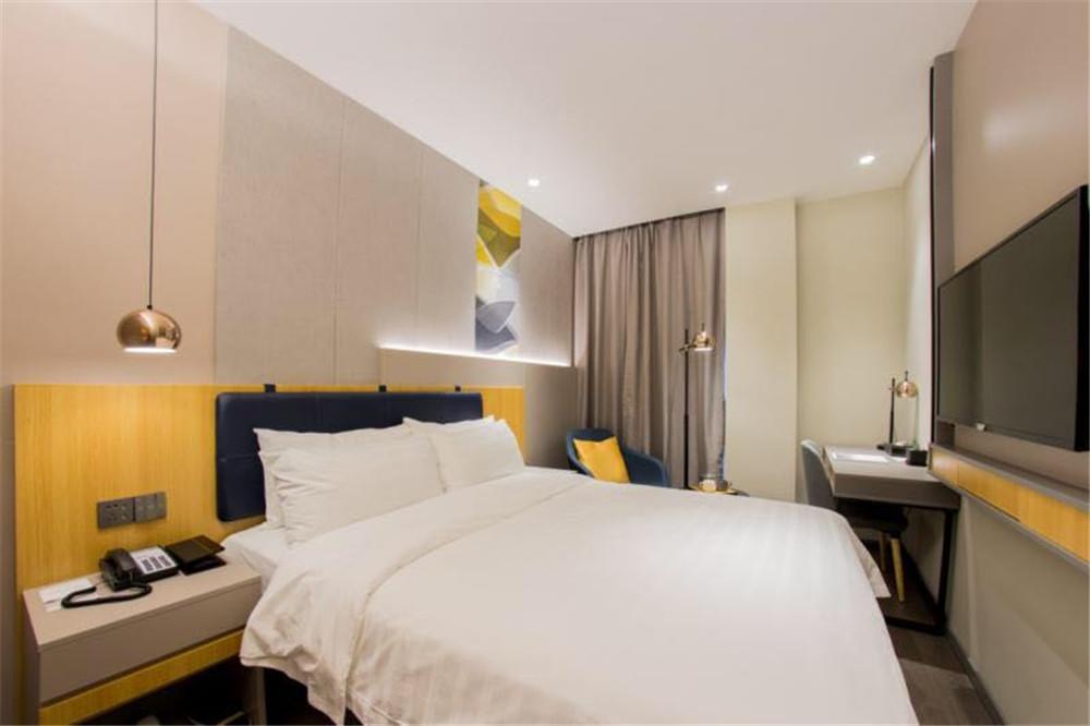 Hotel Business Trip Gold North Bund Dalian Road Metro Station