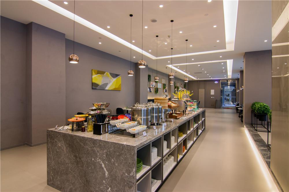 Business Trip Gold North Bund Dalian Road Metro Station 3* Şanghay