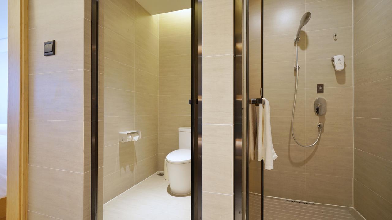 Ji Hongqiao National Convention And Exhibition Center Huaxiang Road 3* Shanghai