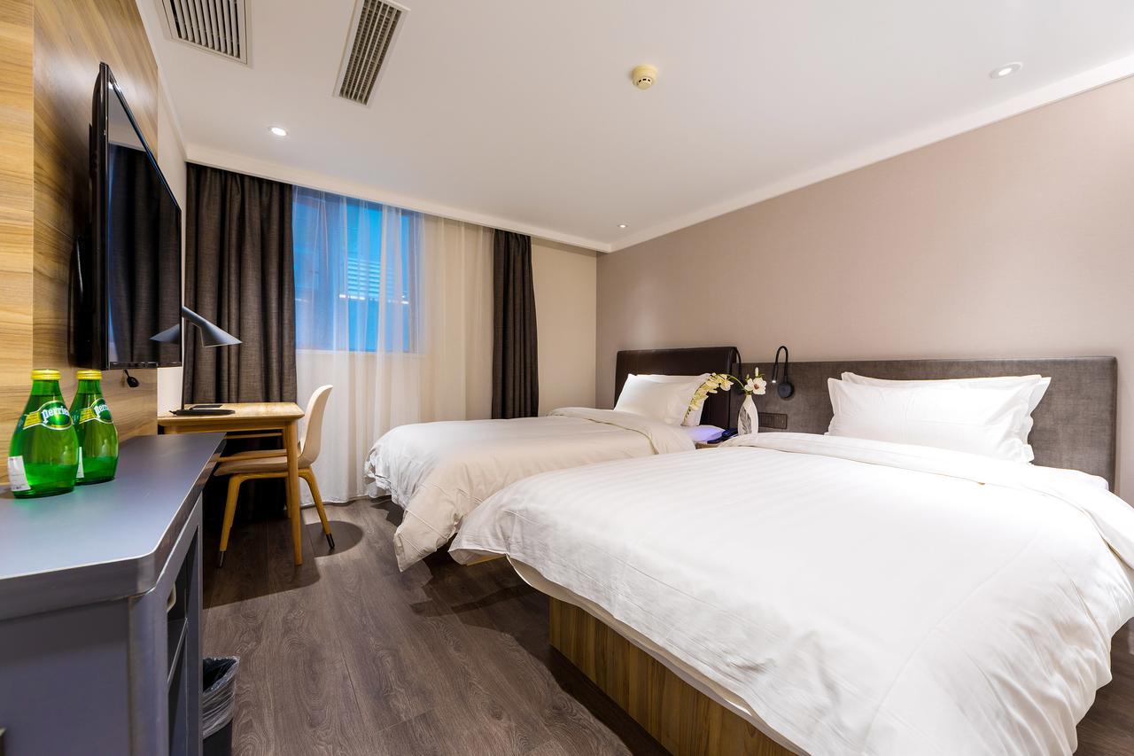 Hanting Premium Hotel Shanghai Dapu Bridge Riyueguang Shopping Mall Hotel 3*