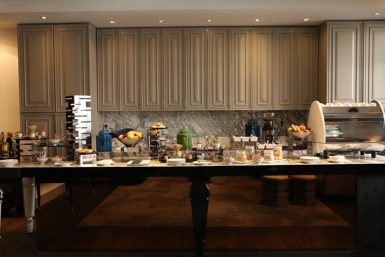 Jinglai Bushe Bund Nanjing West Road Hotel 4*