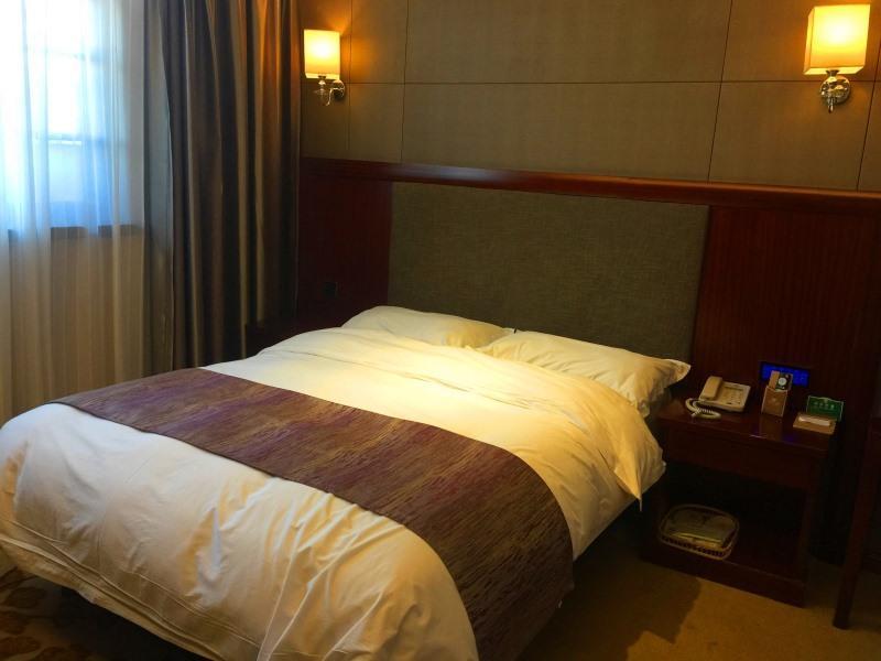 Greentree Alliance Disneyland North Gate Shanghai