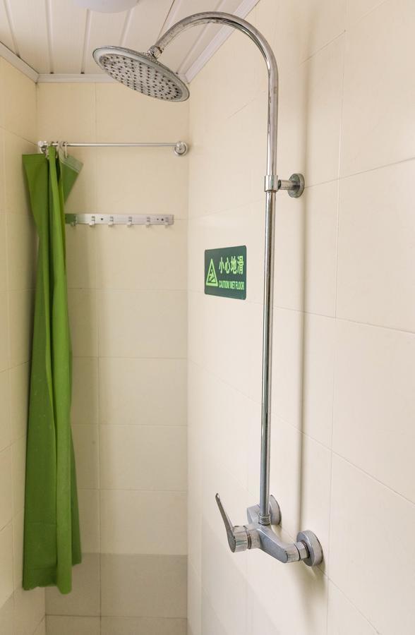Hostel Blue Mountain Youth - Luwan